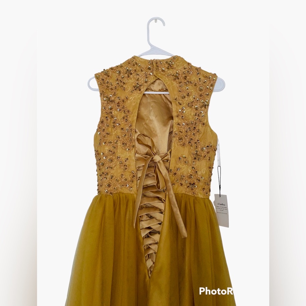 Flawless Gold Dress! 💛😩 - Picture 5 of 7